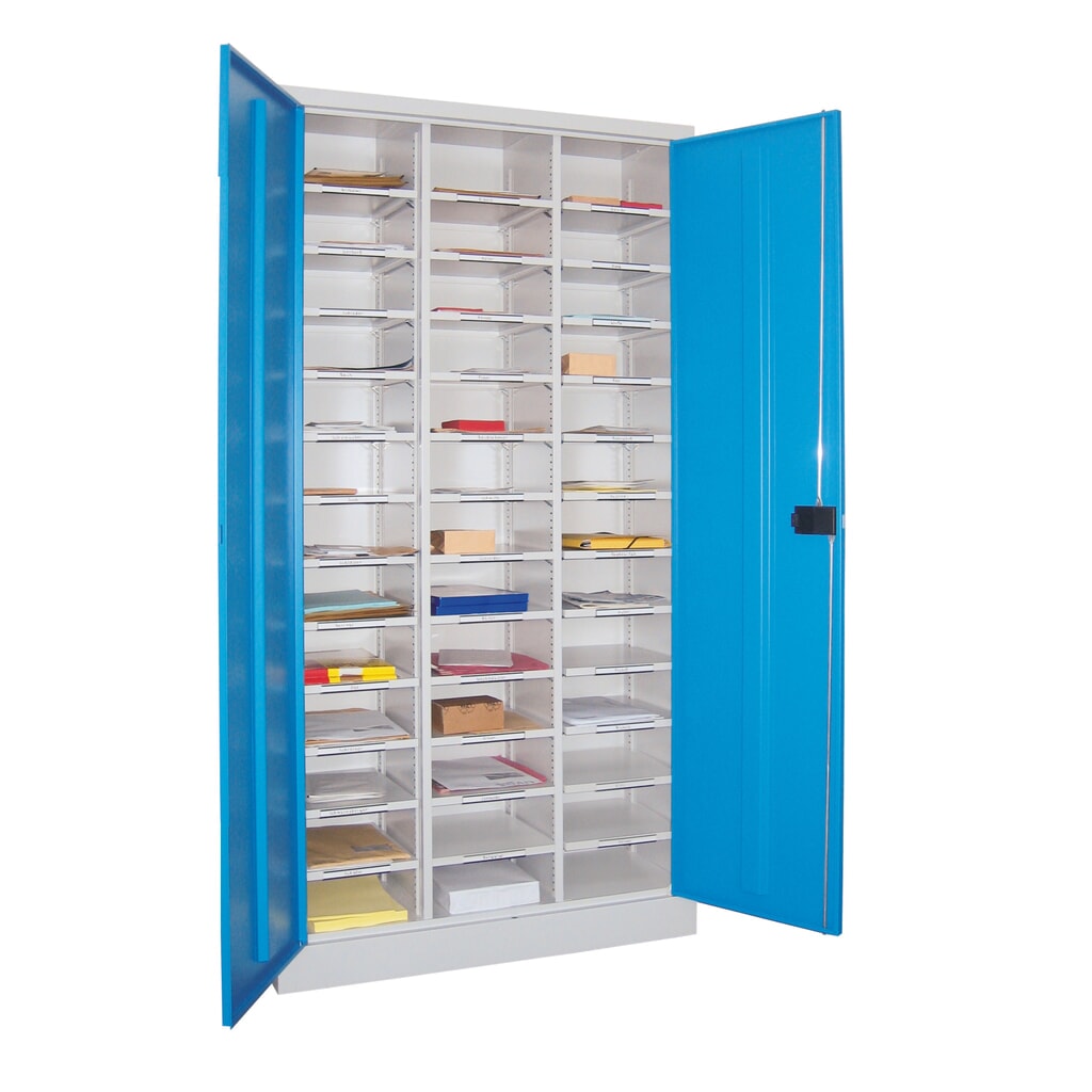 N° de l'image du produit 1 : Armoire de tri PAVOY avec porte, 39 compartiments, gris clair, bleu clair