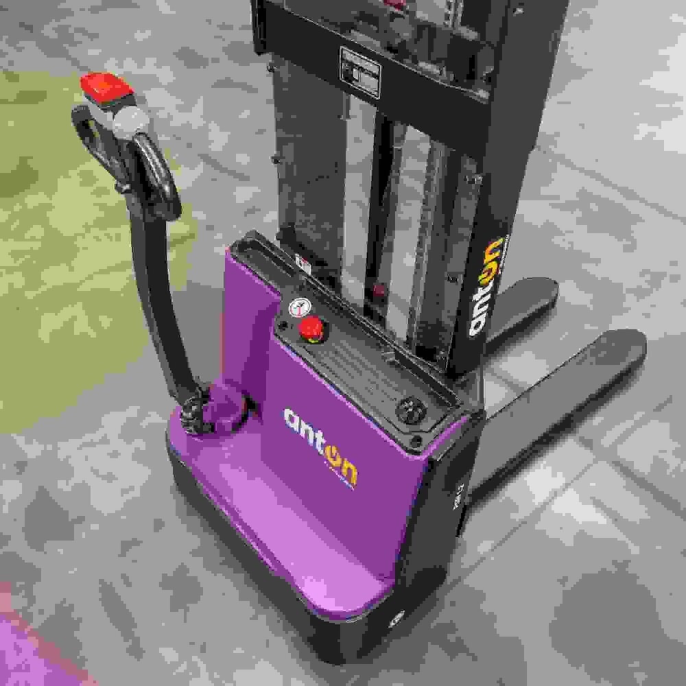 N° de l'image du produit 2 : AntOn by Jungheinrich gerbeur électrique PSM 1.2, avec mât télescopique double, capacité de charge 1 200 kg, hauteur de levage 2 522 mm