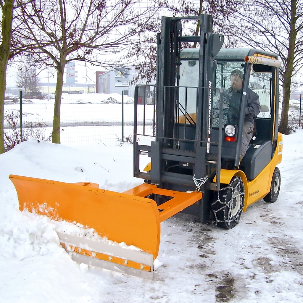 Bauer® Lame de chasse-neige avec racle PU, suspension pendulaire, largeur 1 800 mm N° de l'image du produit 2 : Bauer® Lame de chasse-neige avec racle PU, suspension pendulaire, largeur 1 800 mm