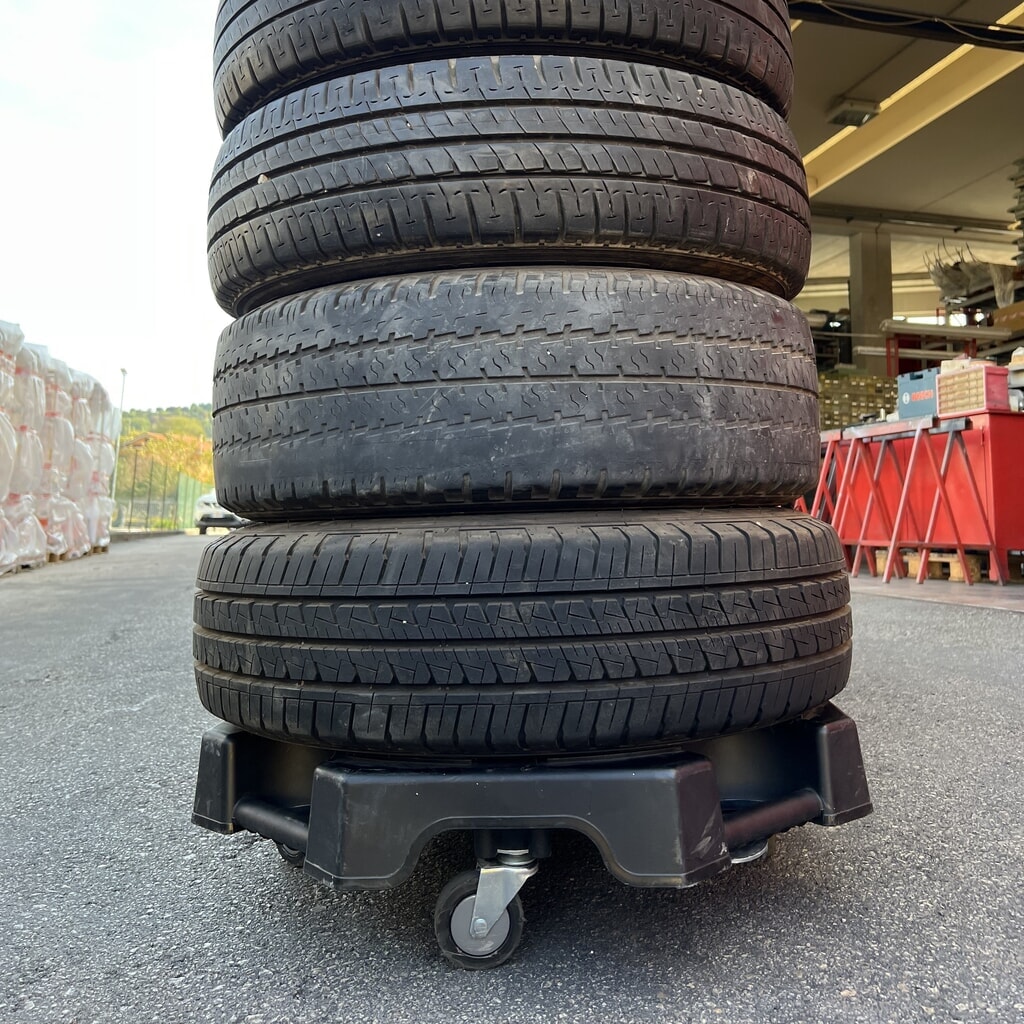 Nacelle de préparation de commandes de pneus Sprint TL de Bravi® Platforms N° de l'image du produit 4 : Nacelle de préparation de commandes de pneus Sprint TL de Bravi® Platforms