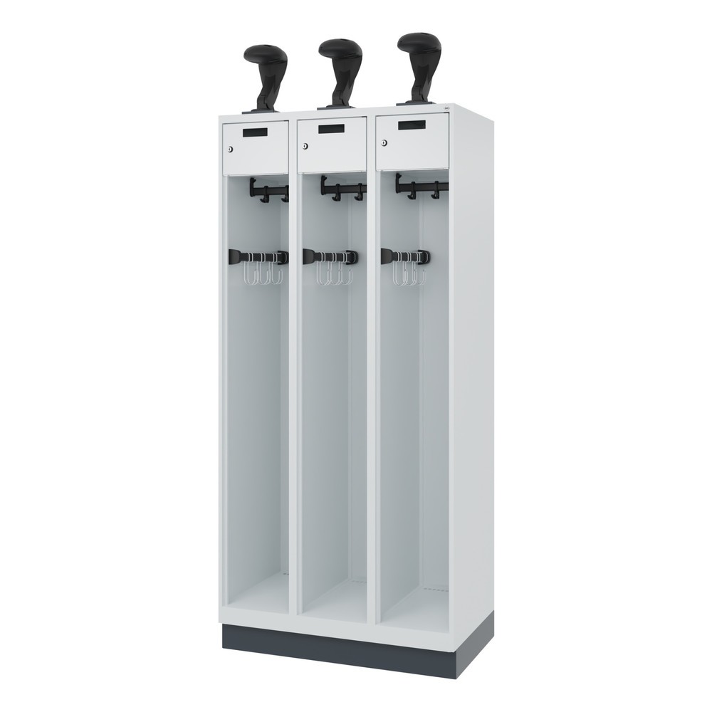 Numéro de l'image du produit 5: C+P Vestiaire pompier PRAKTUS, socle, 3 compartiments, HxlxP 1 850 x 900 x 500 mm, gris clair, avec support de casque