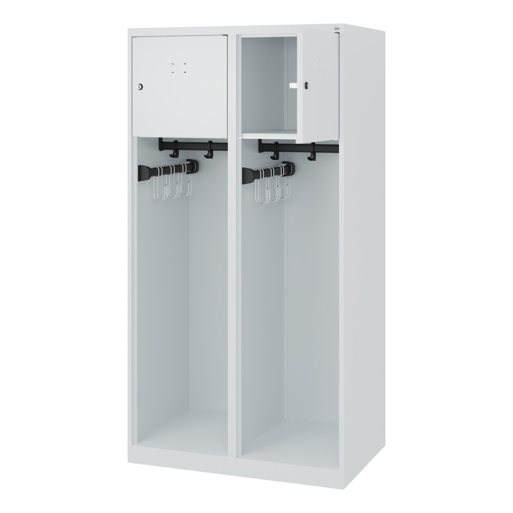 Numéro de l'image du produit 1: C+P Vestiaire pompier YOUNGSTER, patins, 2 compartiments, HxlxP 1 530 x 800 x 500 mm, gris clair