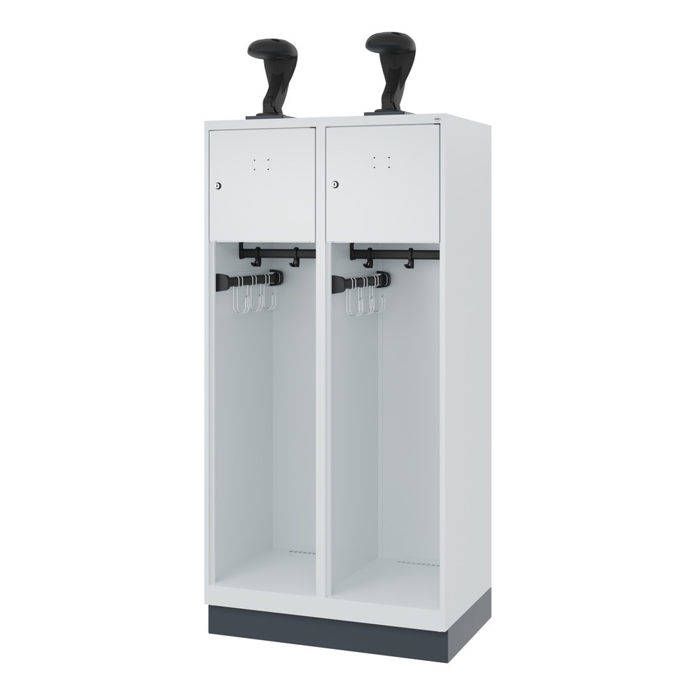 Numéro de l'image du produit 5: C+P Vestiaire pompier YOUNGSTER, socle, 2 compartiments, HxlxP 1 530 x 800 x 500 mm, gris clair, avec support de casque