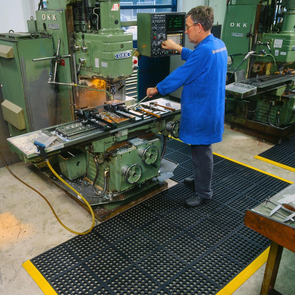 N° de l'image du produit 6 : Dalle de sol pour postes de travail de montage, système emboîtable, perforée, lxP 910 x 910 mm