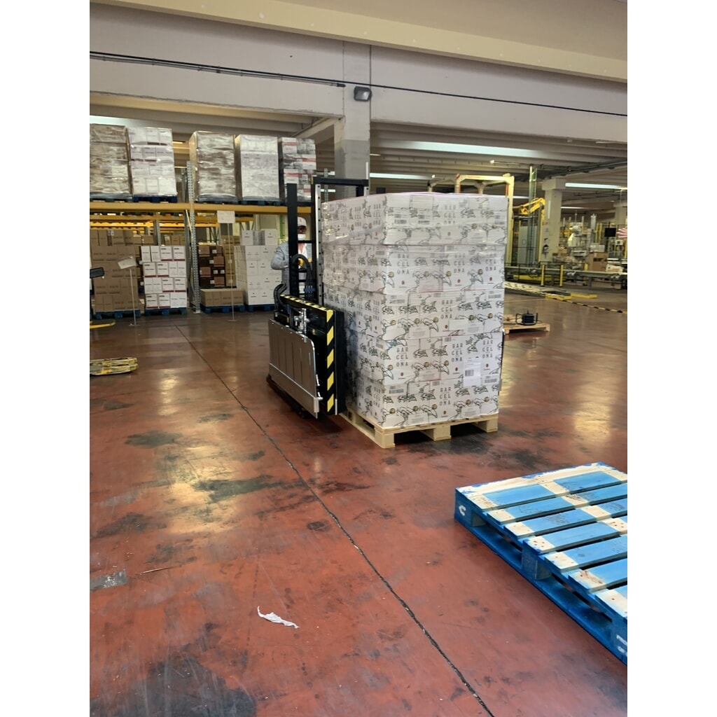 Échangeur de palettes mobile, sans basculement, rotation, ni retournement, ouverture 522, 1 213, capacité de charge 1 000 kg N° de l'image du produit 7 : Échangeur de palettes mobile, sans basculement, rotation, ni retournement, ouverture 522, 1 213, capacité de charge 1 000 kg