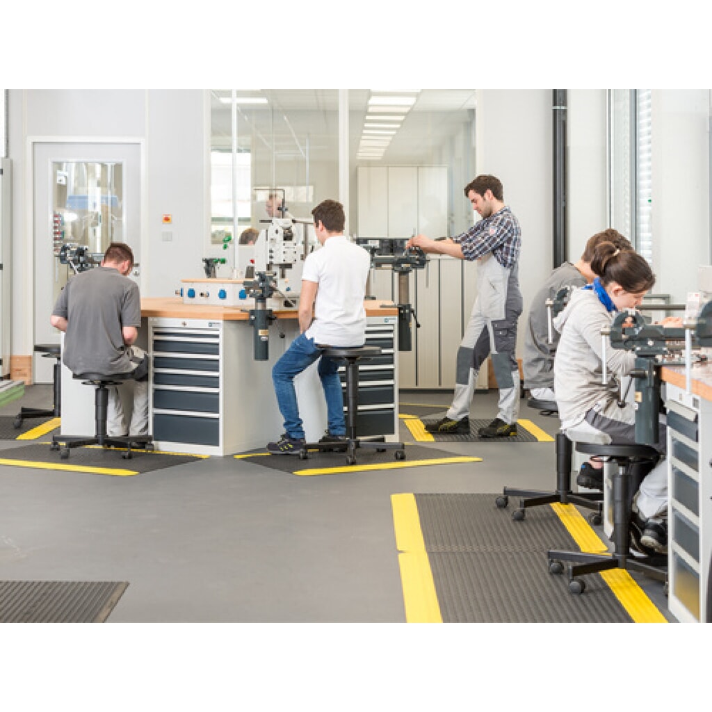 Établi de groupe Bedrunka+Hirth R 18-24, avec 30 tiroirs, H x l x P 859 x 2 500 x 2 165 mm, gris clair, gris anthracite N° de l'image du produit 5 : Établi de groupe Bedrunka+Hirth R 18-24, avec 30 tiroirs, H x l x P 859 x 2 500 x 2 165 mm, gris clair, gris anthracite