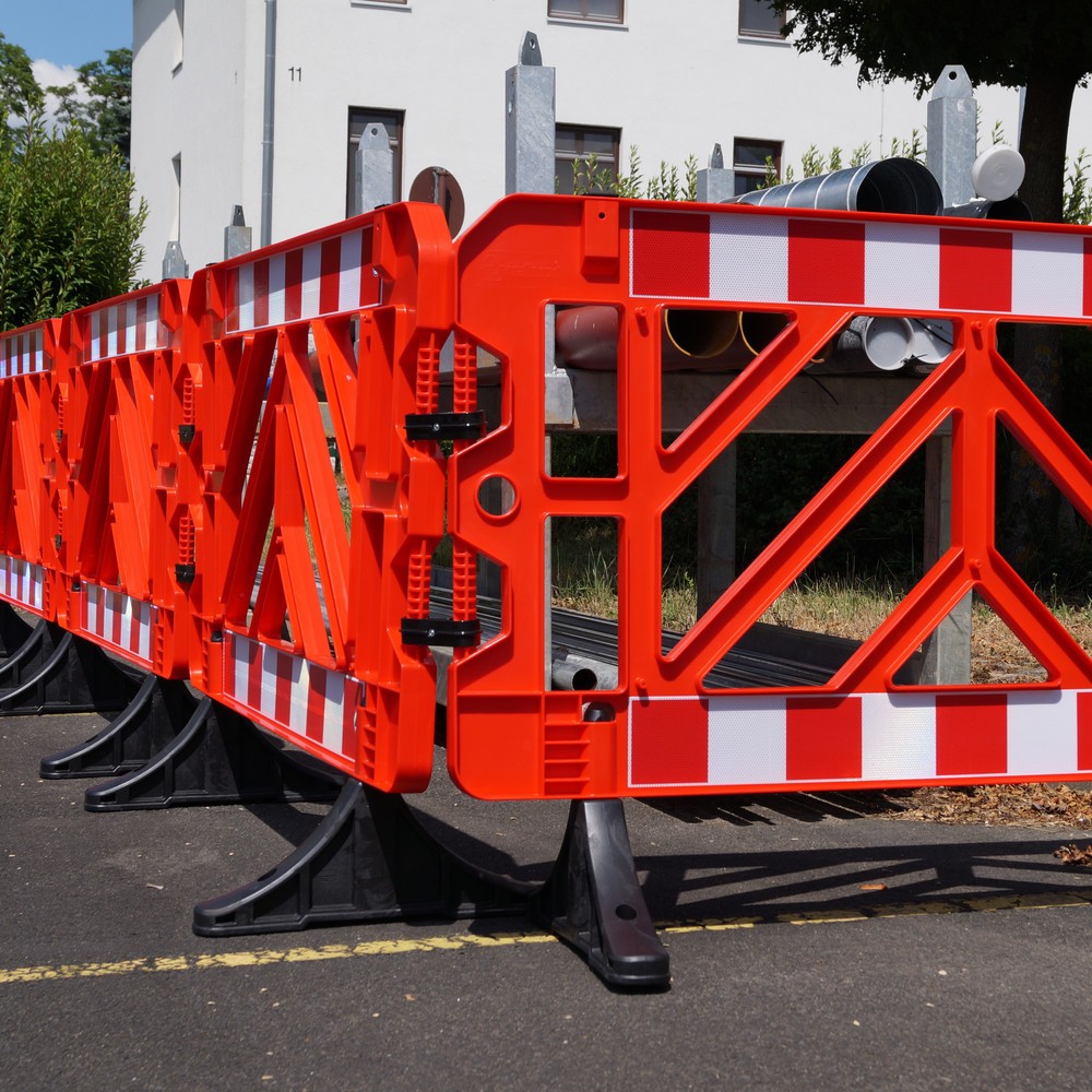 Numéro de l'image du produit 5: Grille de barrage en PP, pieds en PVC, rouge