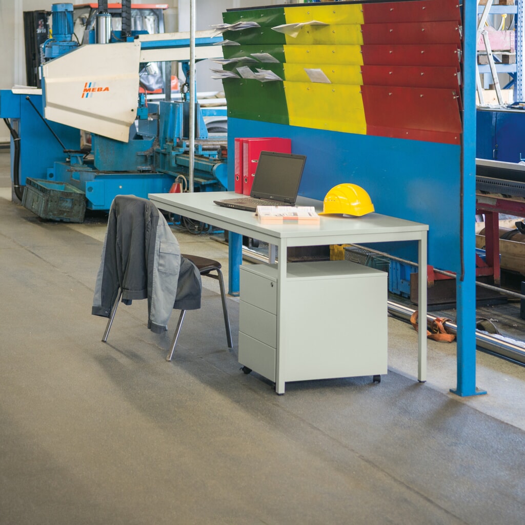 Bureau HEMMDAL avec structure en tube d’acier à 4 pieds, haut. x larg. x prof. 750 x 1 200 x 800 mm N° de l'image du produit 2 : Bureau HEMMDAL avec structure en tube d’acier à 4 pieds, haut. x larg. x prof. 750 x 1 200 x 800 mm