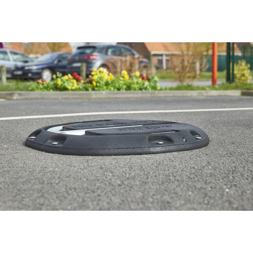 MOTTEZ Barrière de parking en caoutchouc moulé avec serrure N° de l'image du produit 13 : MOTTEZ Barrière de parking en caoutchouc moulé avec serrure
