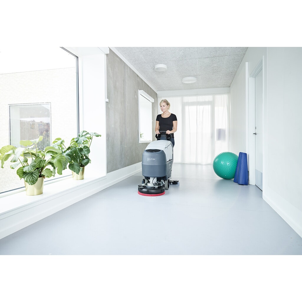 N° de l'image du produit 4 : autolaveuse autoportée Nilfisk® SC401 B LI-ION