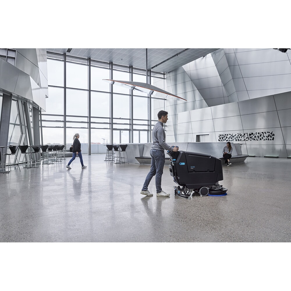 N° de l'image du produit 4 : autolaveuse autoportée Nilfisk® SC550 D 53 LI-ION