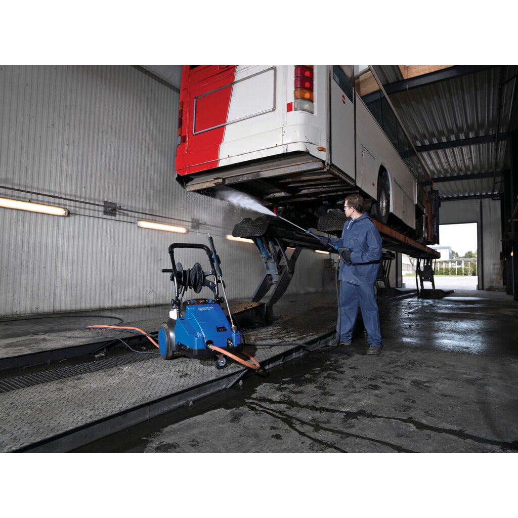 Nettoyeur haute pression industriel Nilfisk® MC 6P-180/1300 XT, eau froide, mobile N° de l'image du produit 3 : Nettoyeur haute pression industriel Nilfisk® MC 6P-180/1300 XT, eau froide, mobile