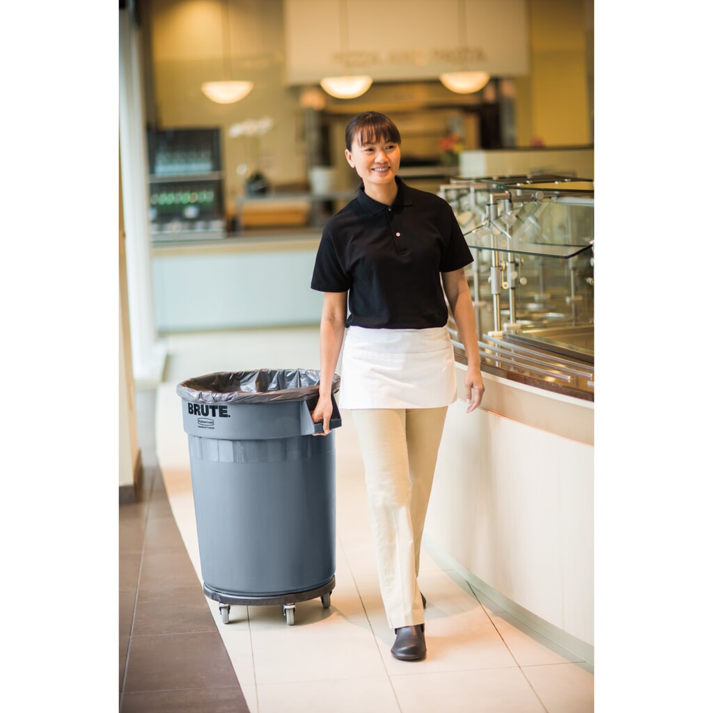 Poubelle universelle Rubbermaid®, plastique, ronde, 76 litres, grise N° de l'image du produit 4 : Poubelle universelle Rubbermaid®, plastique, ronde, 76 litres, grise