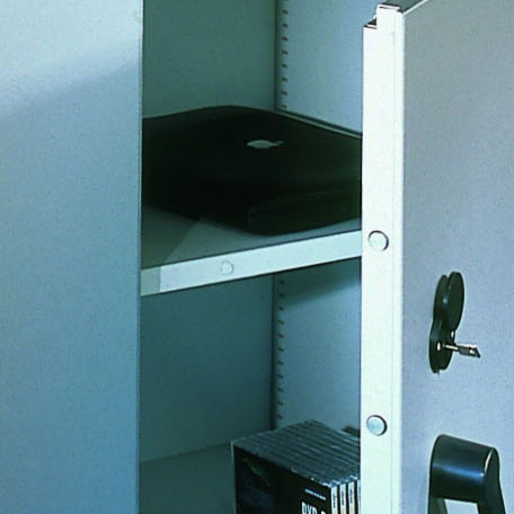 Illustration du produit: Tablette pour armoire à portes battantes de sécurité C+P, L x P 598 x 429 mm