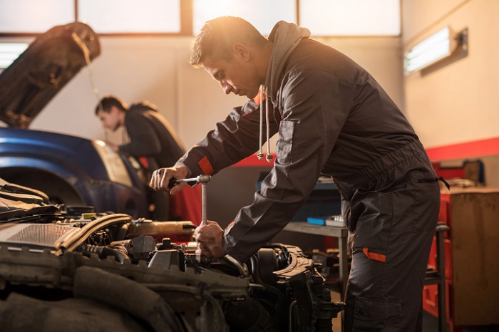 Petit outillage pour ateliers et mécanique automobile