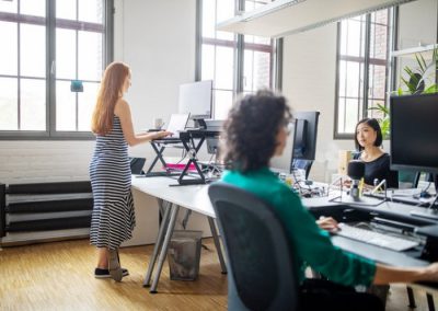 Ergonomie au bureau : organiser le poste de travail