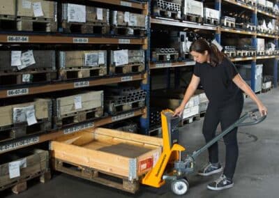Réparation transpalette : des solutions rapides pour les petites pannes
